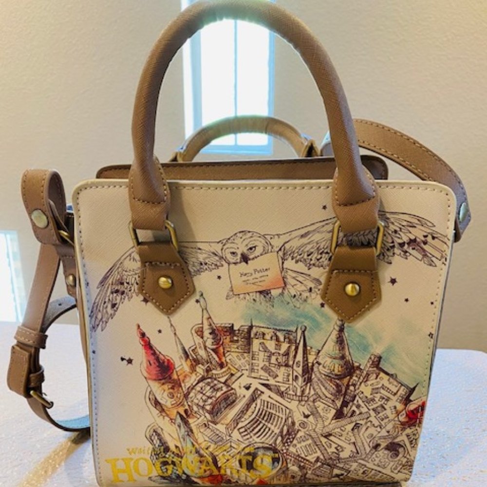 Harry Potter Hogwarts Cross Body Handbag